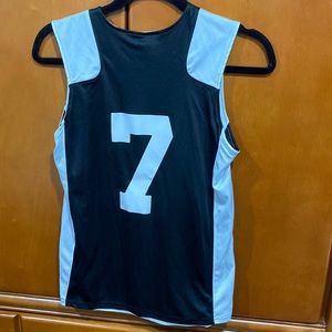 Basketball number 7 Black white B Wear Jersey Size M